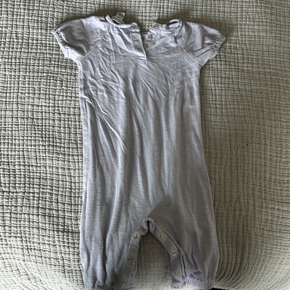 Splendid romper purple w/ hearts. I think this was worn once. Bundle 4 discount - Picture 2 of 2